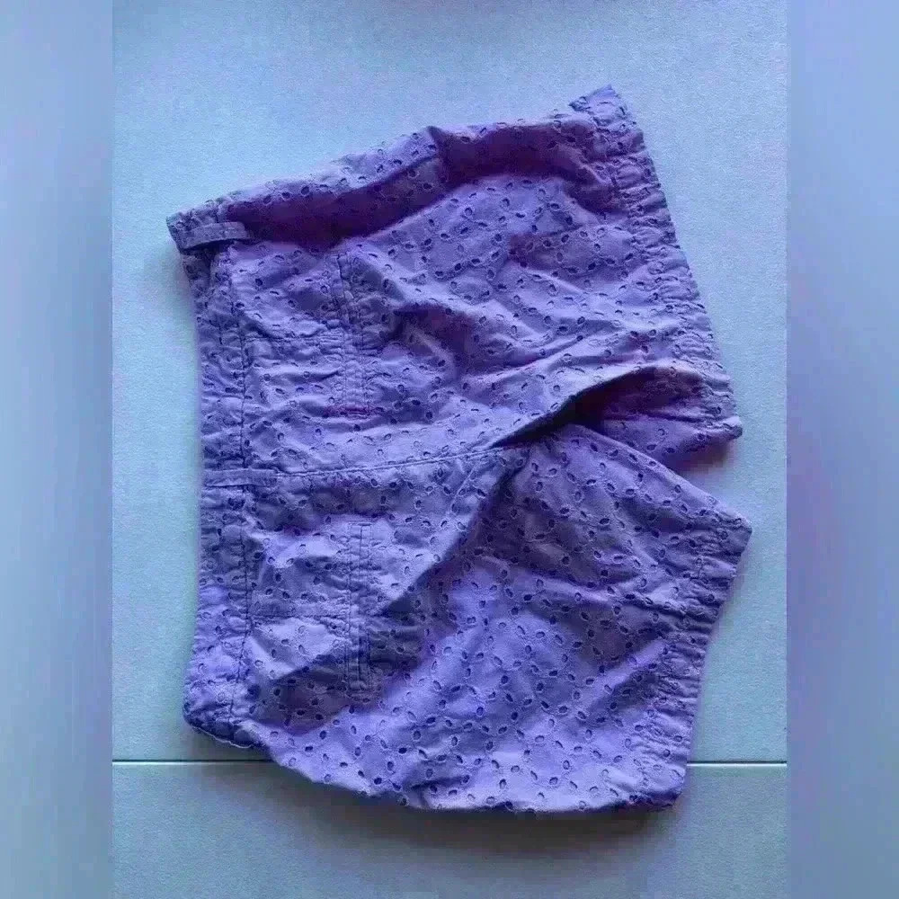 Old Navy Lavender Eyelet Everyday High Waisted Shorts   Size 0 - Picture 4 of 4